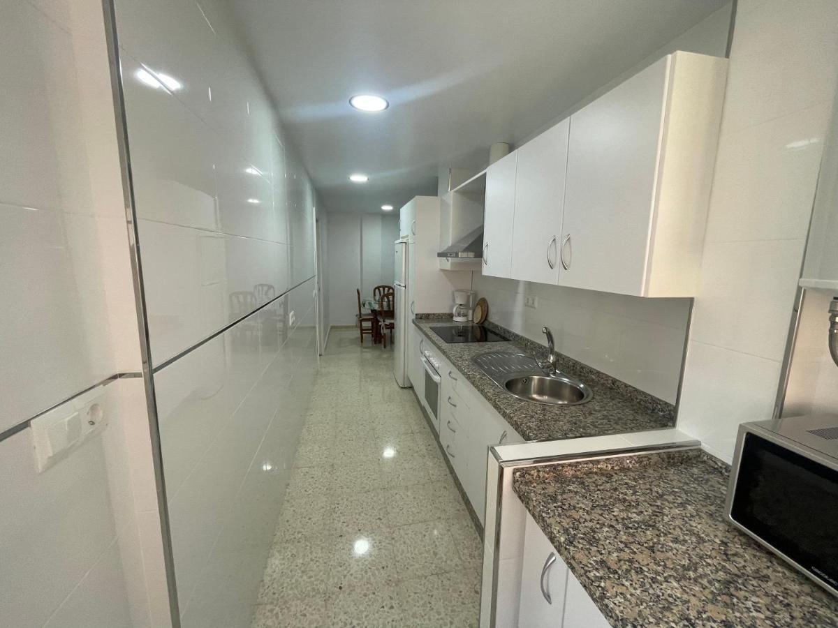 Апартаменты Apartamento Torre Del Mar Centro. Экстерьер фото